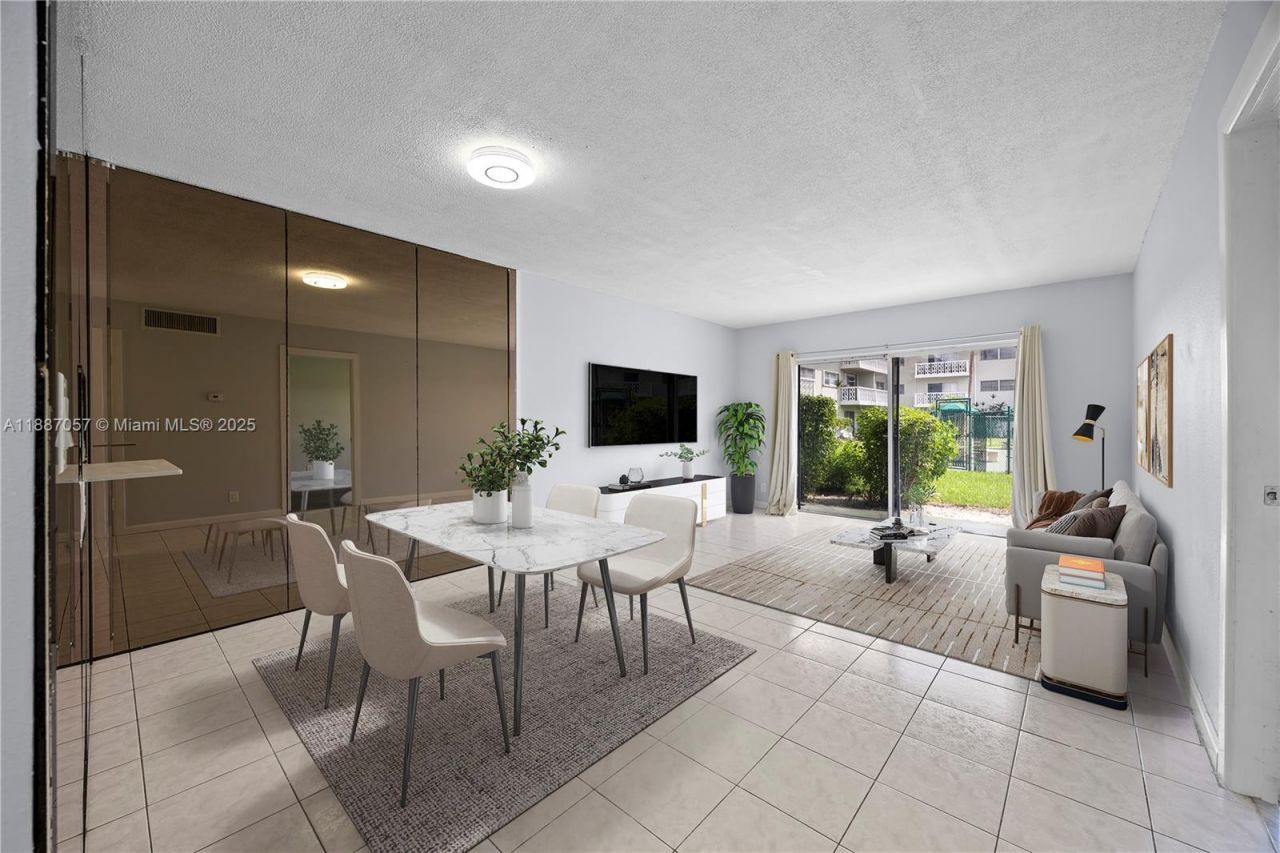 4200 NW 3rd Ct, Unit 116, Plantation, FL 33317 Photo