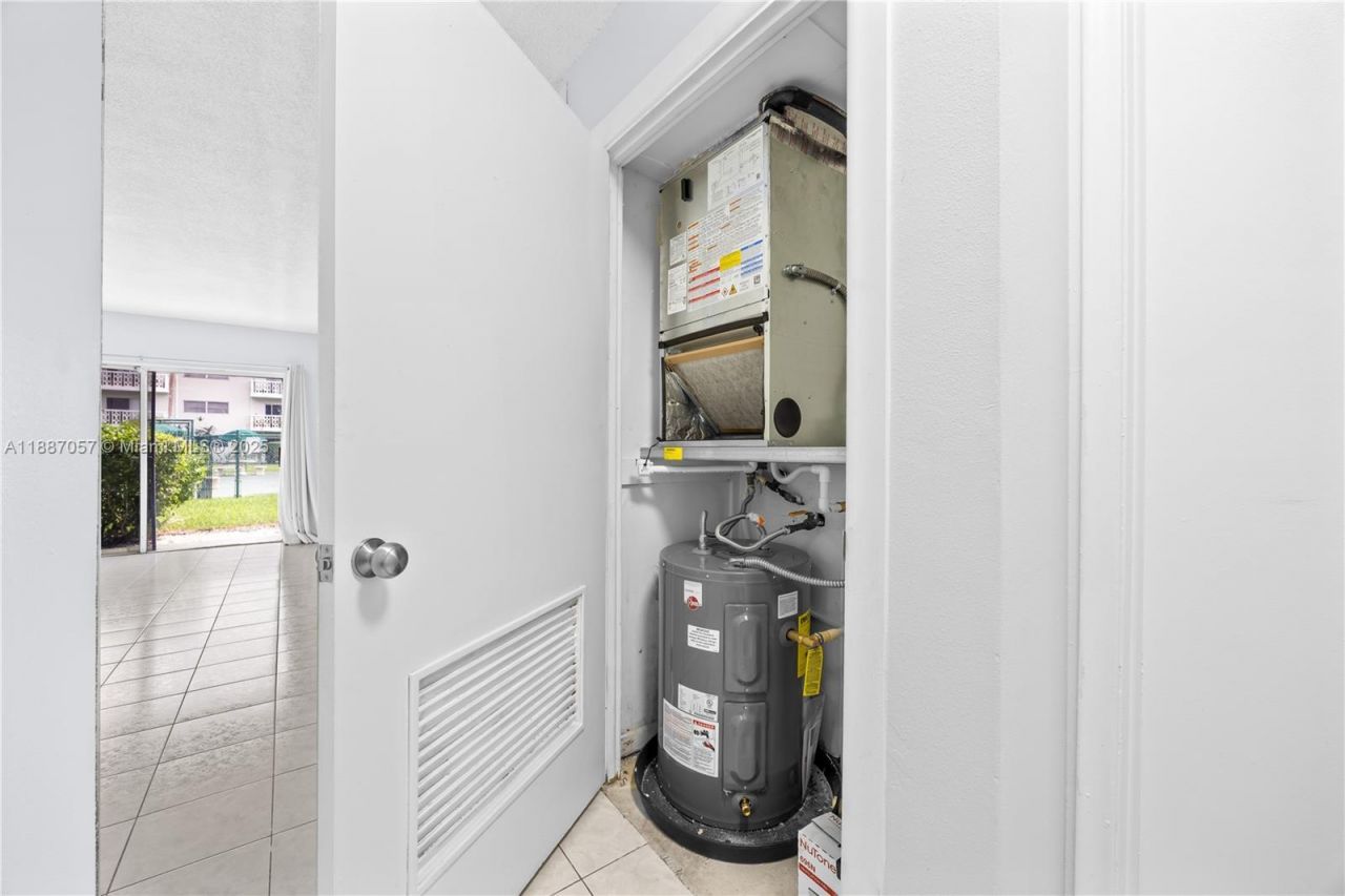 4200 NW 3rd Ct, Unit 116, Plantation, FL 33317 Photo