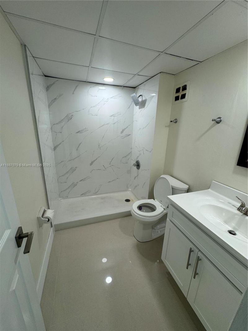 7925 Fairview Dr, Unit 102, Tamarac, FL 33321 Photo