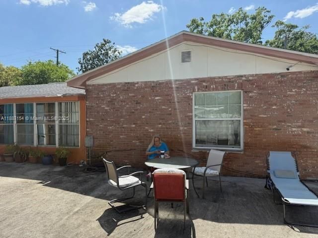 8301 N Gomez Avenue, Tampa, FL 33614 Photo