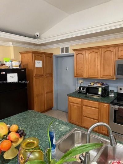 8301 N Gomez Avenue, Tampa, FL 33614 Photo