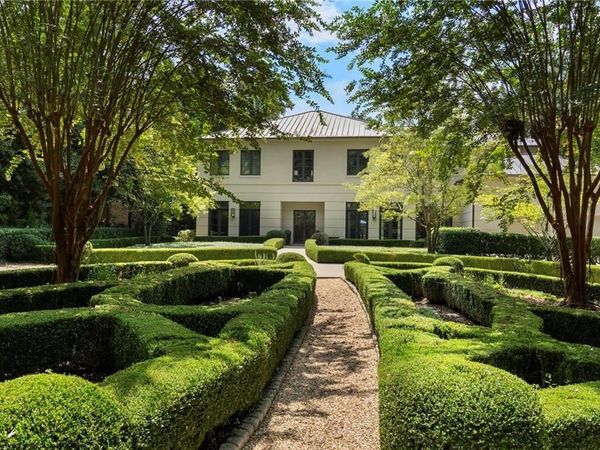 1500 West Wesley Road NW, Atlanta, GA 30327