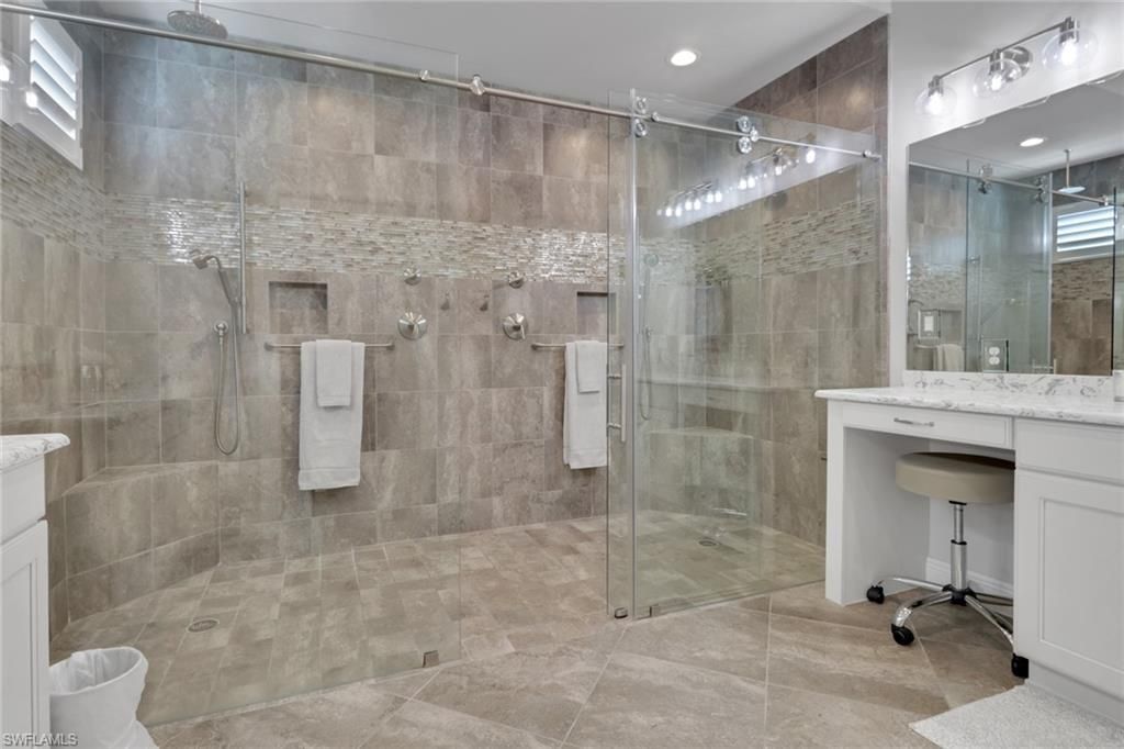 21450 Strada Nuova Cir, Unit A301, Estero, FL 33928 Photo