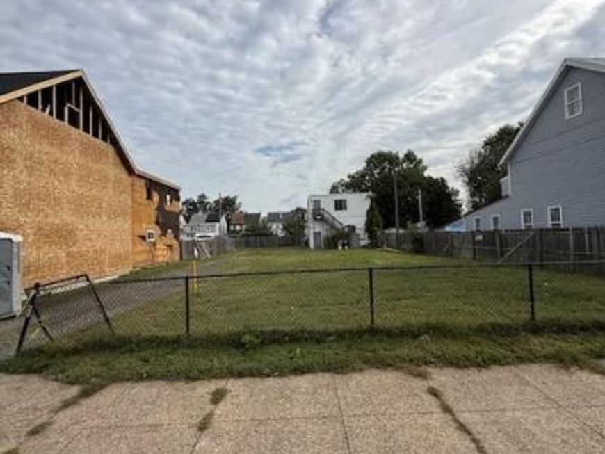 637 Spruce Street, Bristol, PA 19007 Main Photo