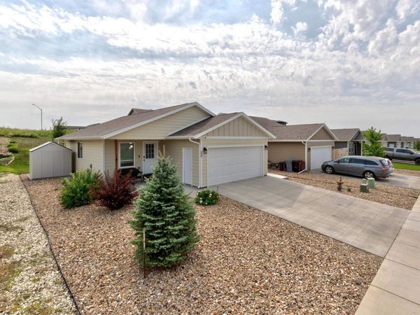 408 DIAMOND RIDGE BOULEVARD, Rapid City, SD 57703