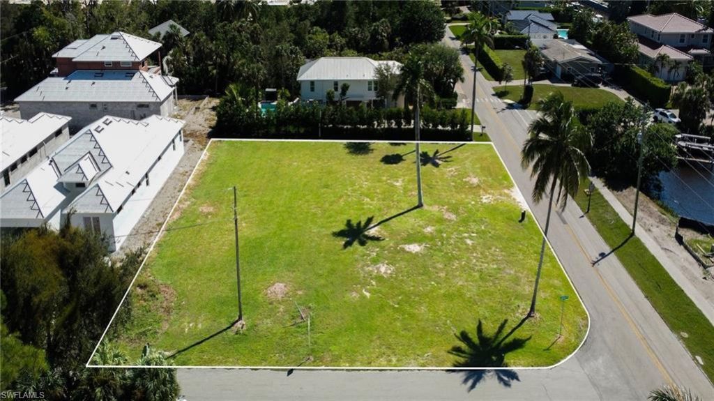 1427 Sandpiper St, Naples, FL 34102 Photo