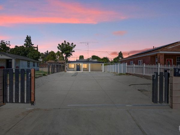 3826 Oregon Street, Bakersfield, CA 93306