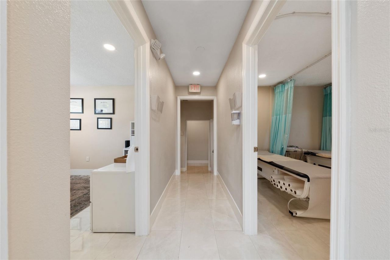 301 N. John Young Parkway, Kissimmee, FL 34741 Photo