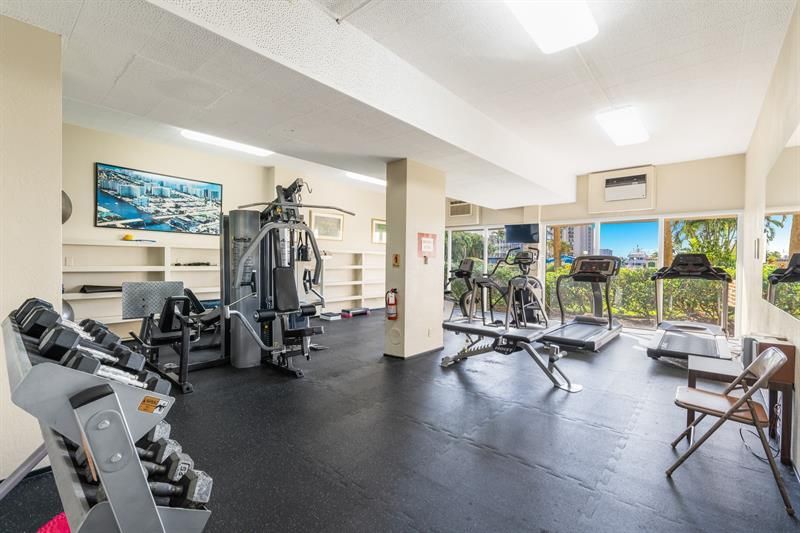 3233 NE 34th Street, Unit 814, Fort Lauderdale, FL 33308 Photo