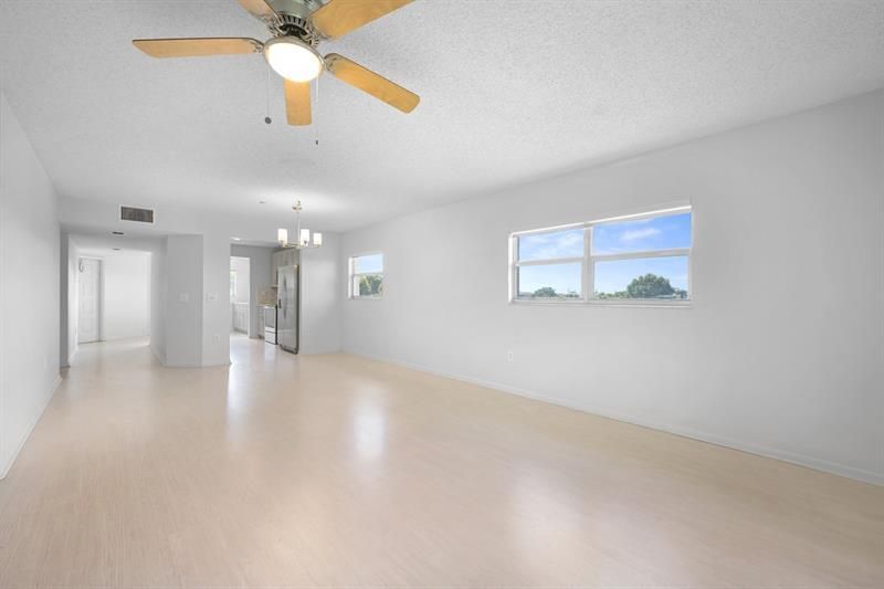 550 SW 137th Avenue, Unit 401L, Pembroke Pines, FL 33027 Photo
