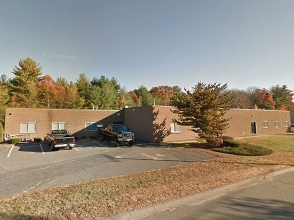 23 Jayar Rd, Medway, MA 02053