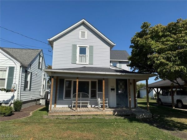 603 Poplar Avenue, Williamstown, WV 26187