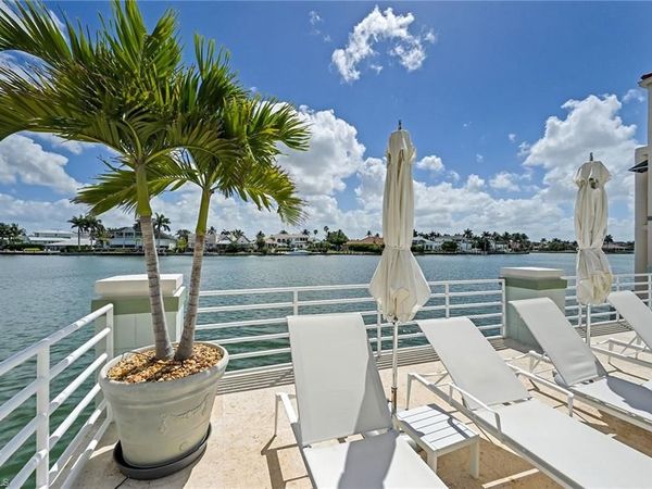 4560 Gulf Shore BLVD N, Unit 3-213, NAPLES, FL 34103