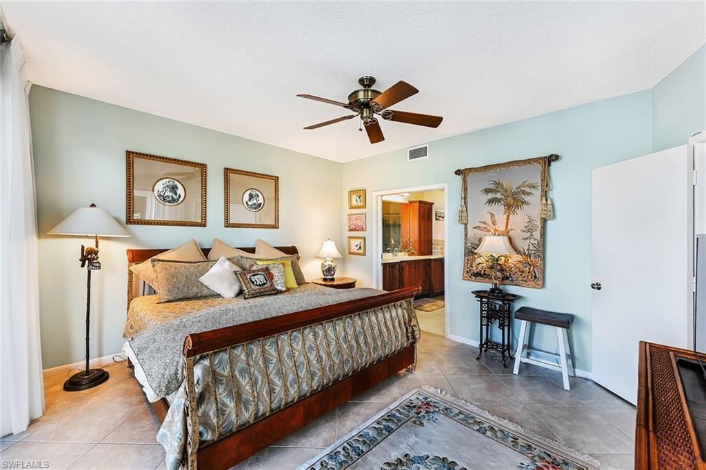 4560 Gulf Shore Blvd N, Unit 3-213, Naples, FL 34103 Photo