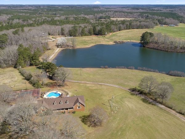 2940 E Lake Road, Mcdonough, GA 30252