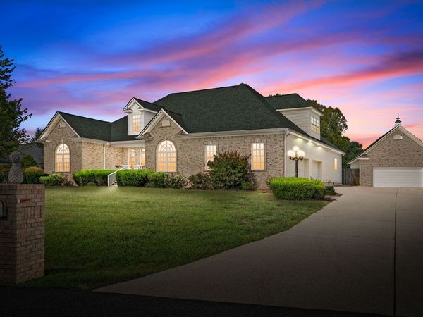 310 Juliet Dr, Hopkinsville, KY 42240