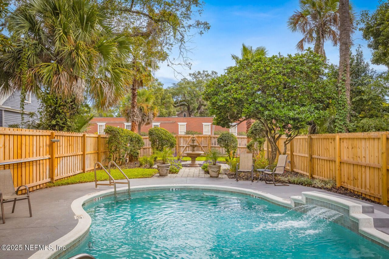 102 S 7th Street, Fernandina Beach, FL 32034 Photo