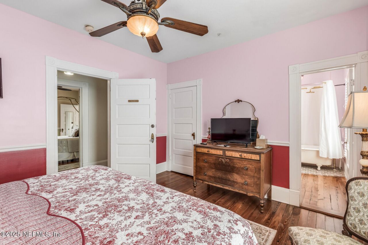 102 S 7th Street, Fernandina Beach, FL 32034 Photo