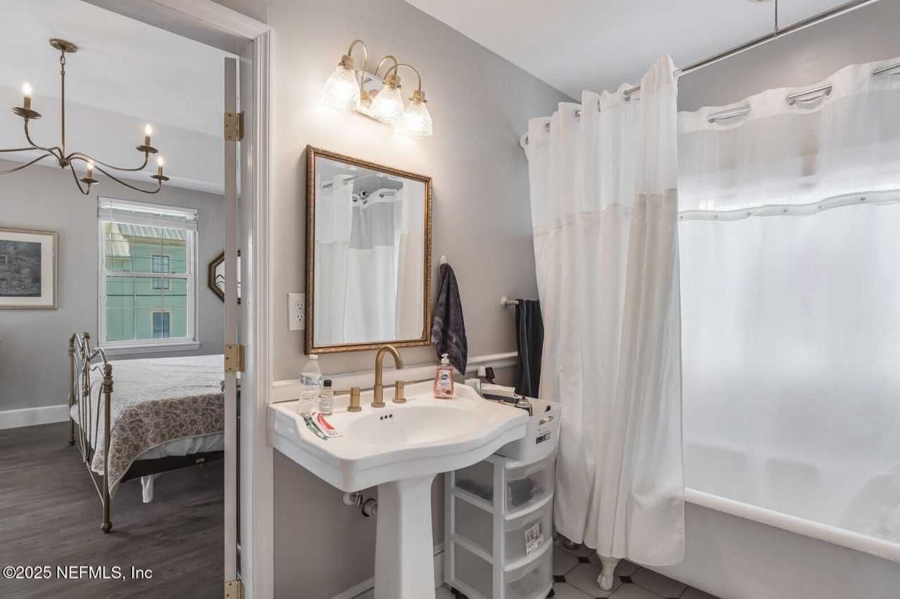 102 S 7th Street, Fernandina Beach, FL 32034 Photo