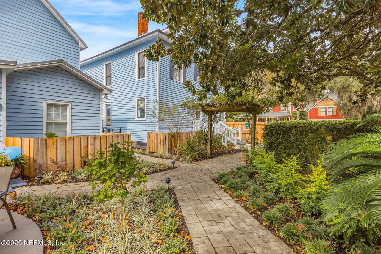 102 S 7th Street, Fernandina Beach, FL 32034 Photo