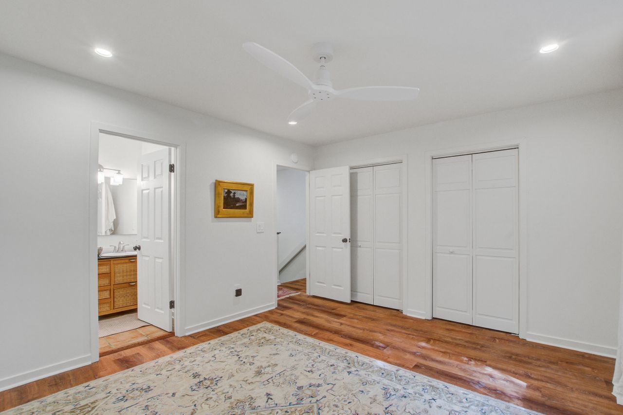 330 Sandpiper Drive Photo 17