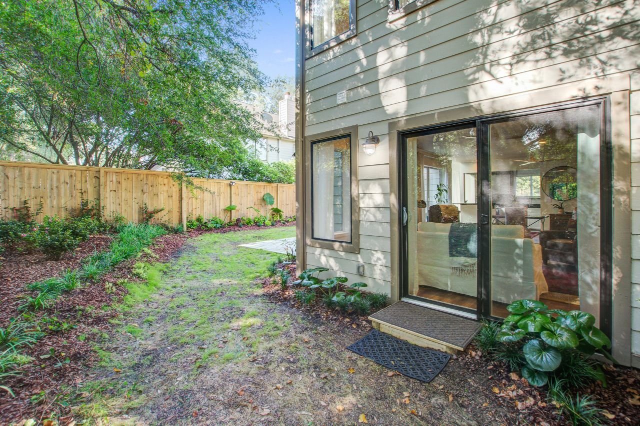 330 Sandpiper Drive Photo 23