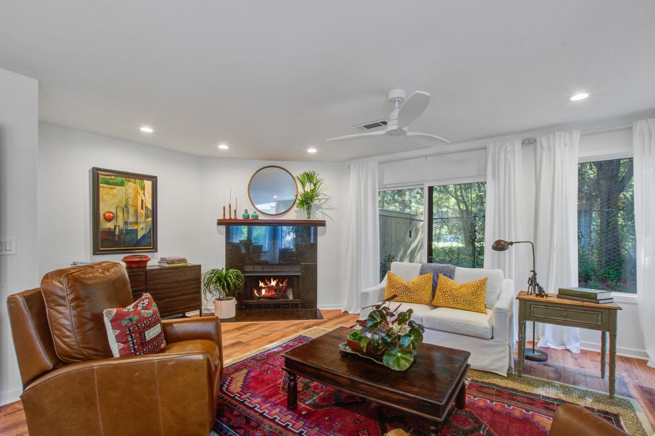 330 Sandpiper Drive Photo 6