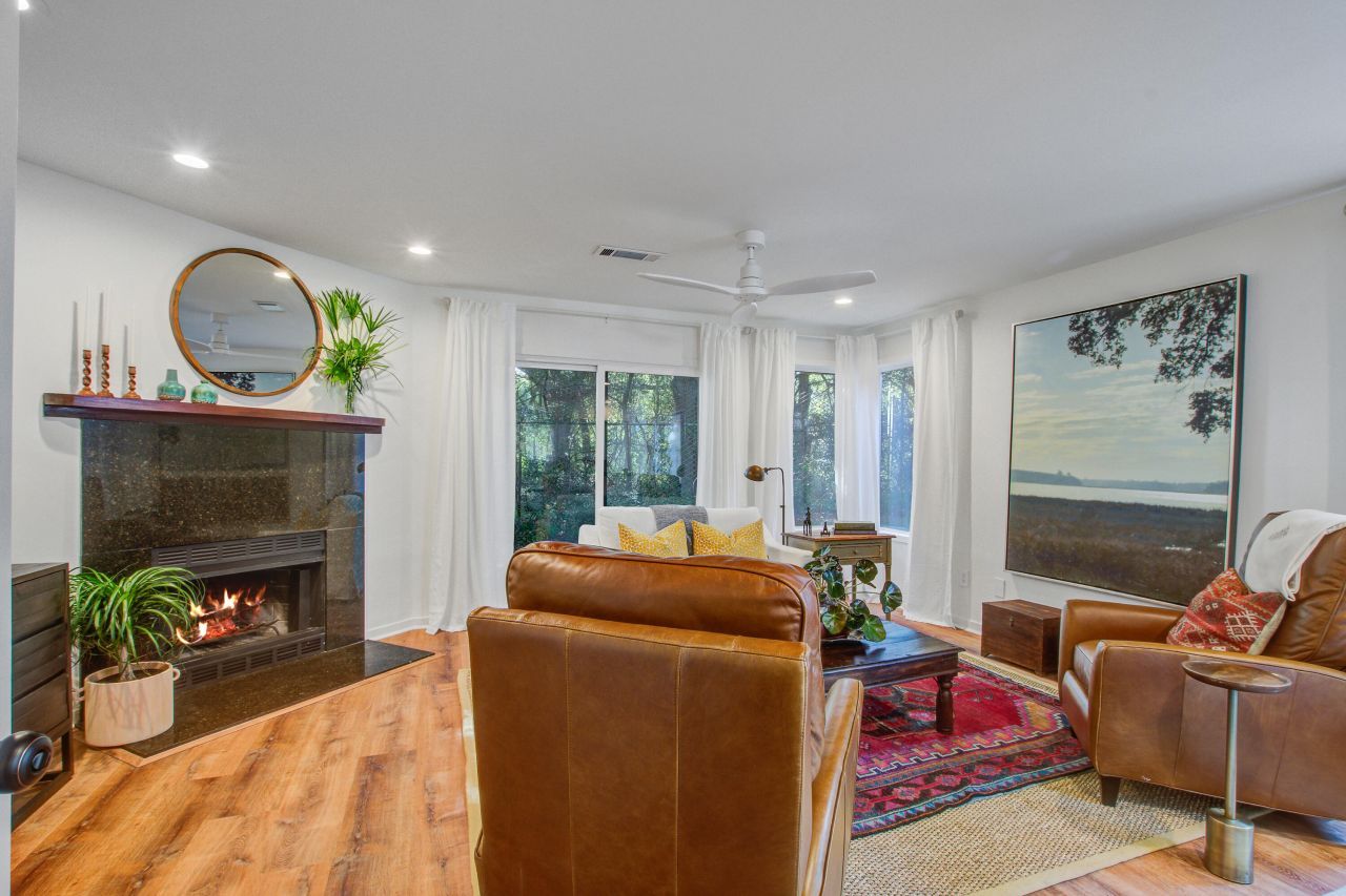 330 Sandpiper Drive Photo 7