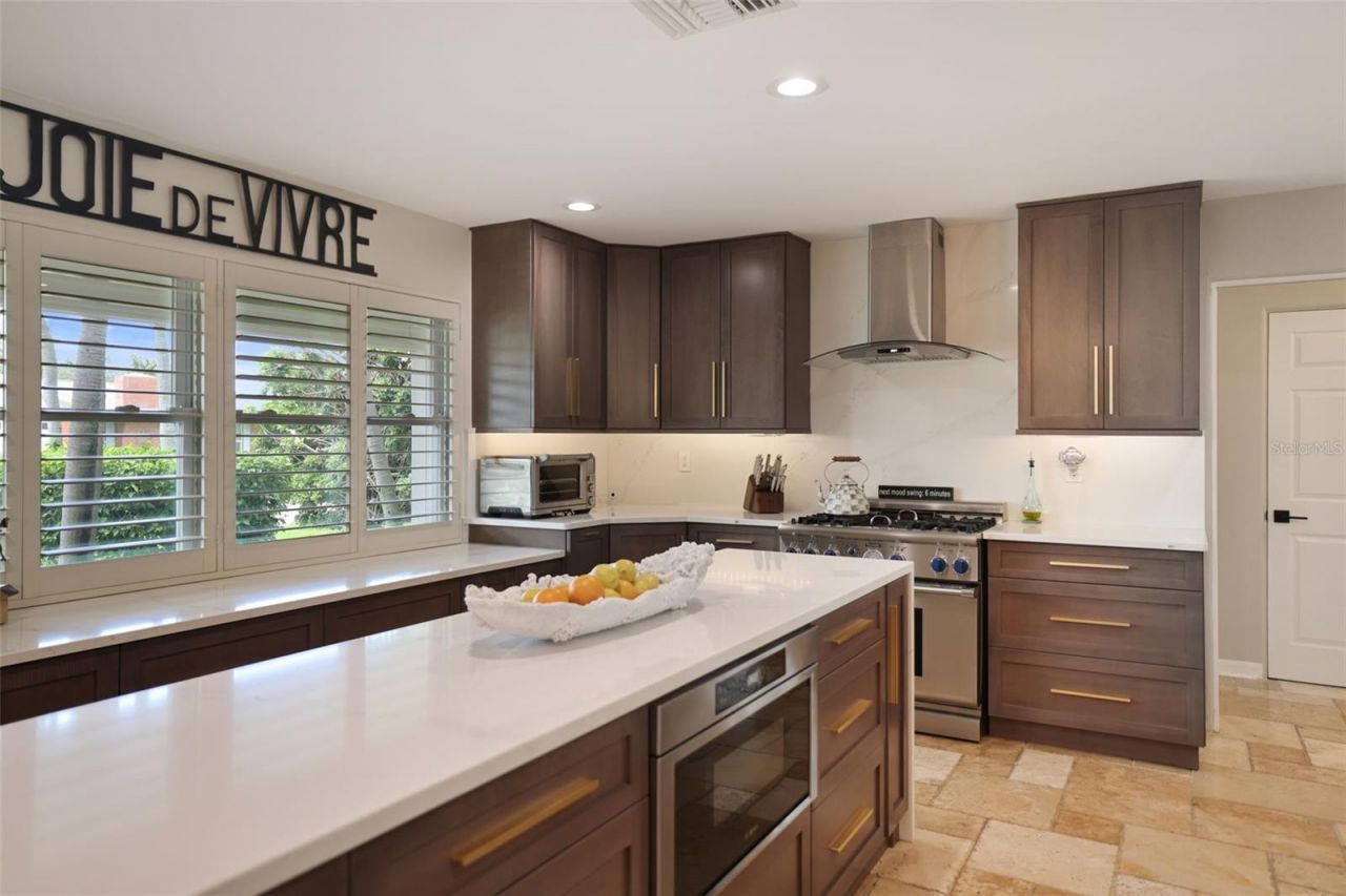 1220 81st Street S, Saint Petersburg, FL 33707 Photo