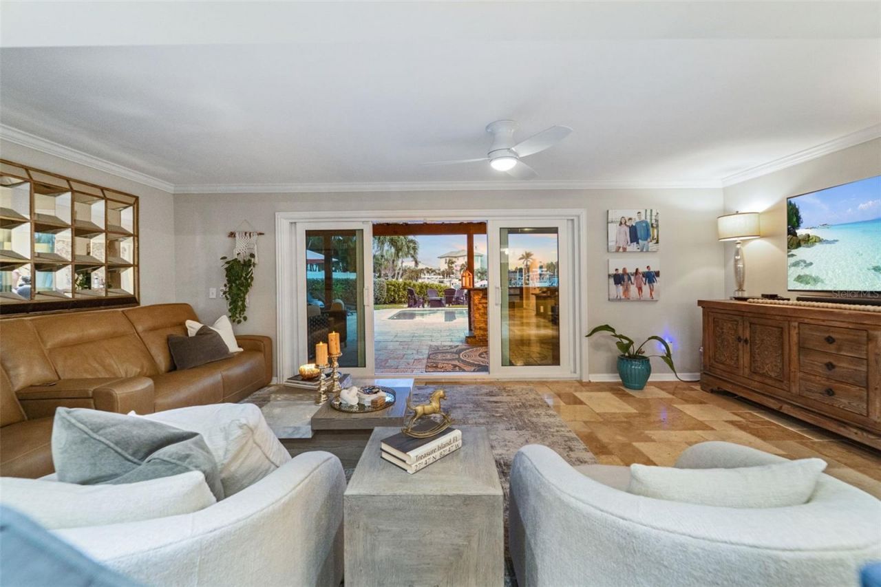 1220 81st Street S, Saint Petersburg, FL 33707 Photo