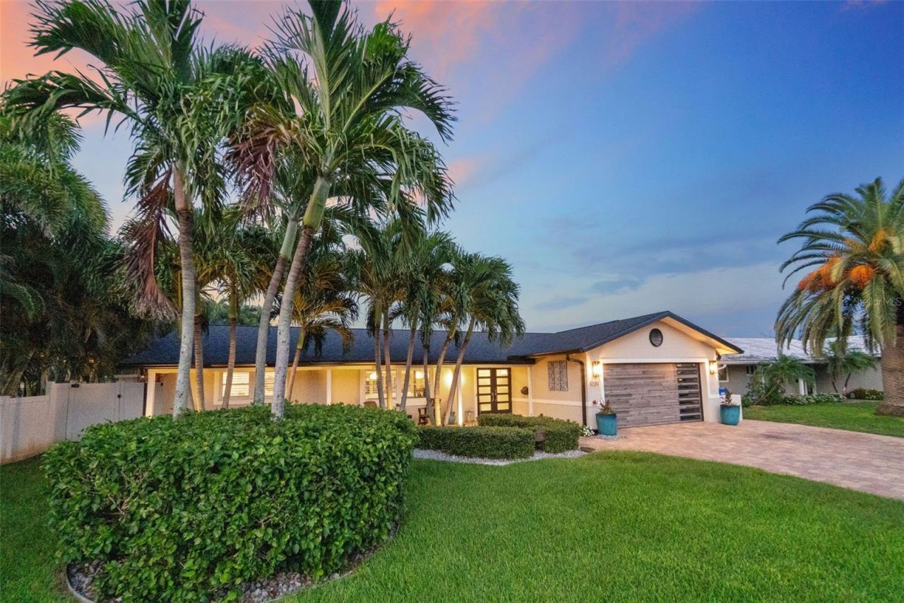 1220 81st Street S, Saint Petersburg, FL 33707 Photo