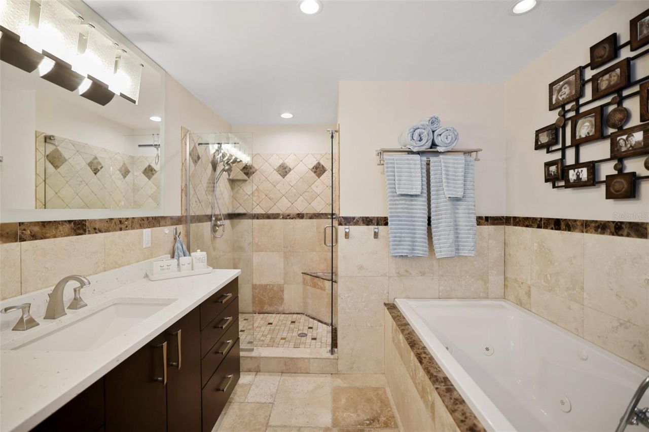 1220 81st Street S, Saint Petersburg, FL 33707 Photo