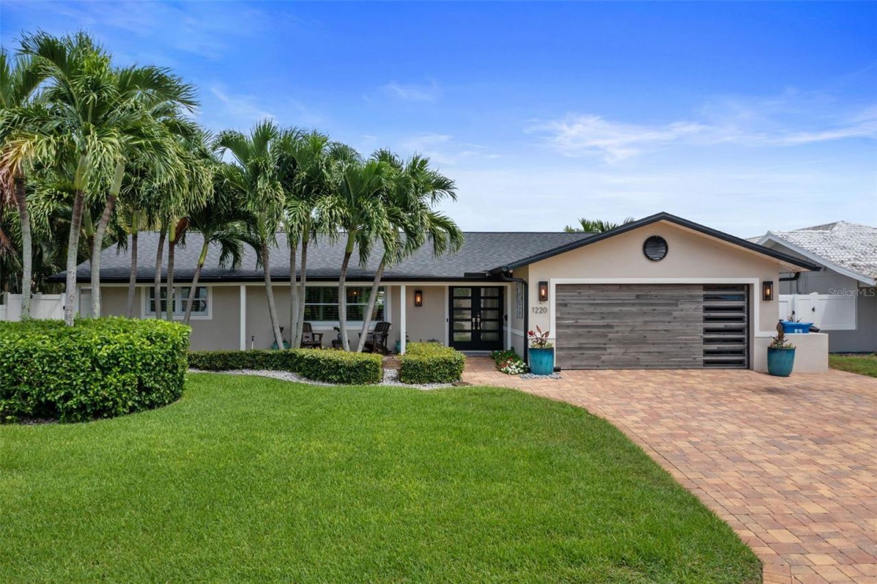 1220 81st Street S, Saint Petersburg, FL 33707 Photo