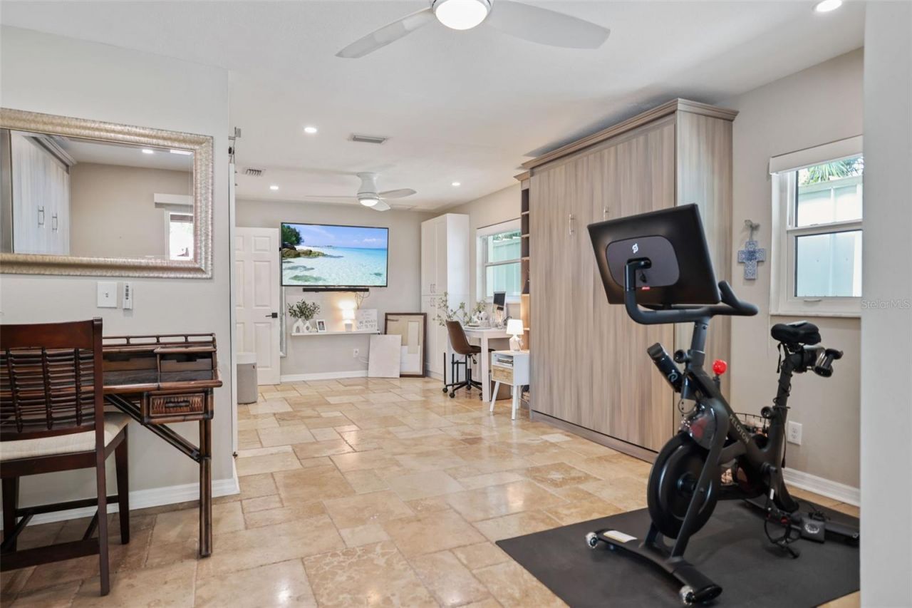 1220 81st Street S, Saint Petersburg, FL 33707 Photo