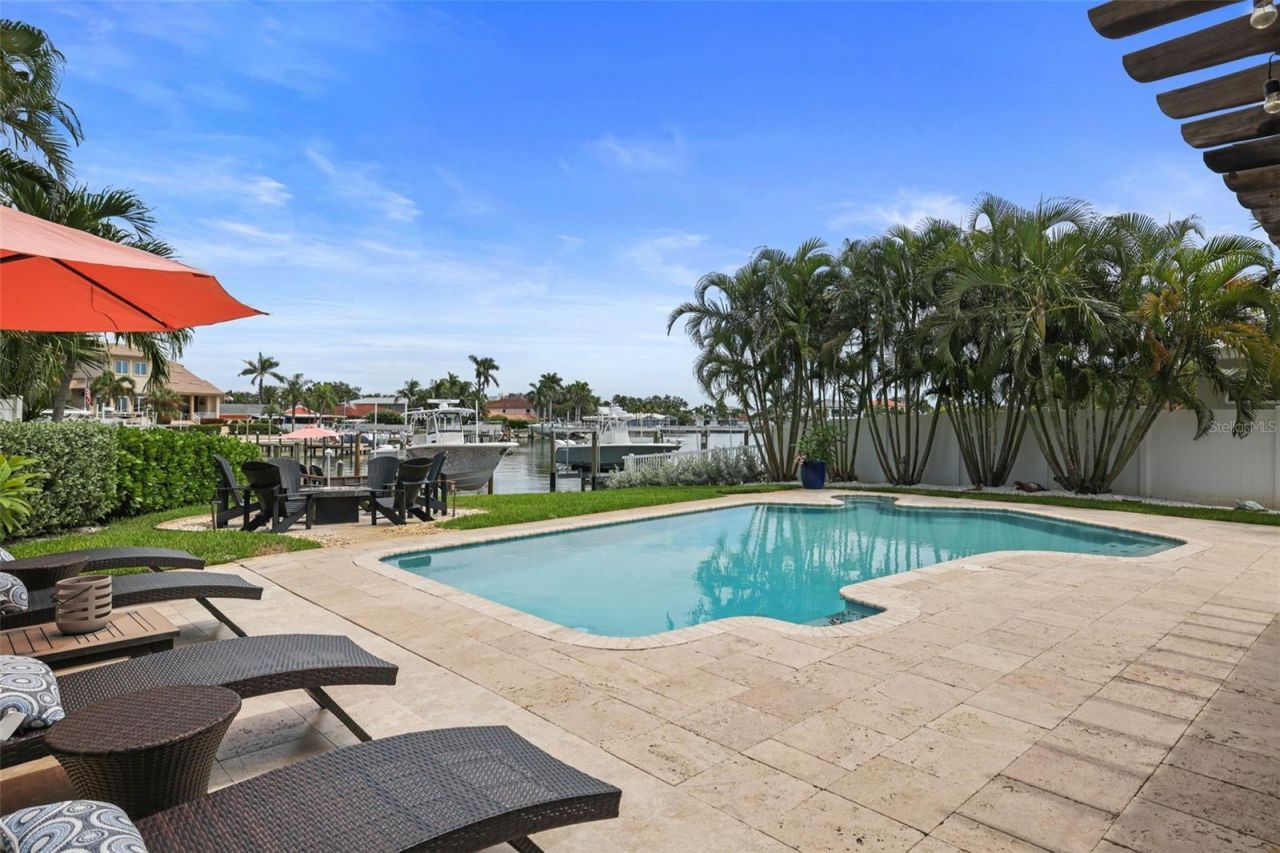 1220 81st Street S, Saint Petersburg, FL 33707 Photo