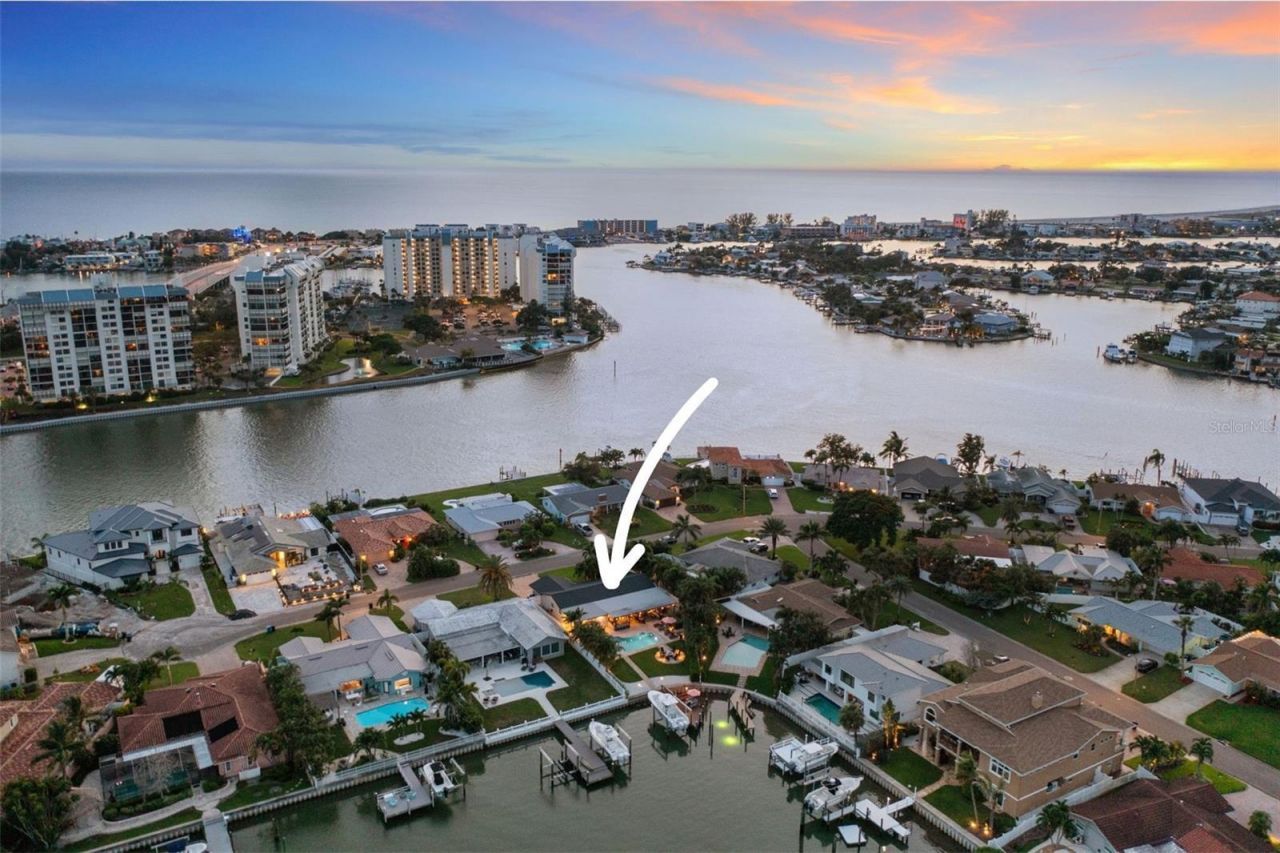 1220 81st Street S, Saint Petersburg, FL 33707 Photo