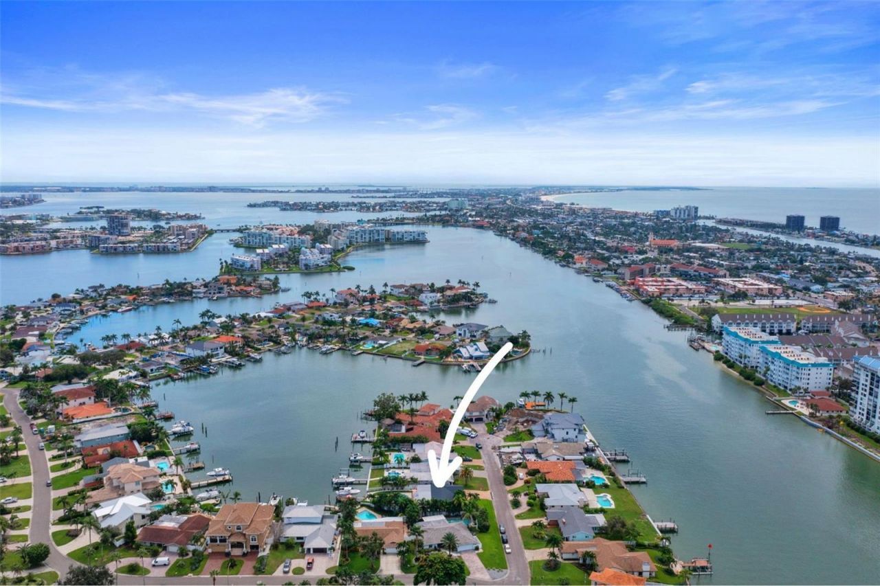 1220 81st Street S, Saint Petersburg, FL 33707 Photo