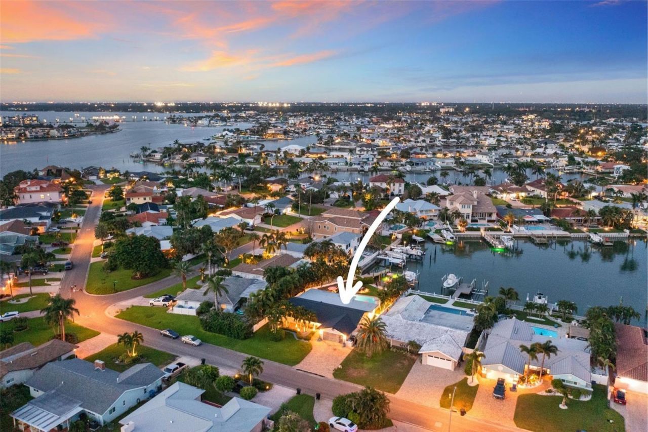 1220 81st Street S, Saint Petersburg, FL 33707 Photo