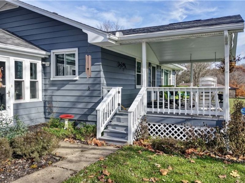 4414 CUMBERLAND Road SW, Sherrodsville, OH 44675 Photo 2