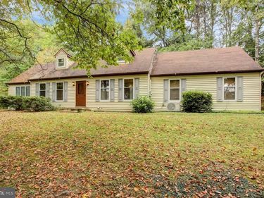 721 NARROWS ROAD, BIGLERVILLE, PA 17307