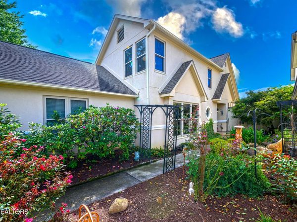 3413 Commodore Point, Knoxville, TN 37922