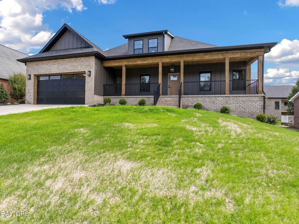 12123 Harvard Lane, Glade Springs, VA 24340