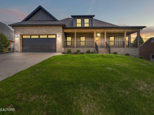 12123 Harvard Lane, Glade Springs, VA 24340