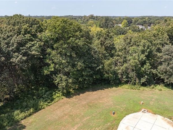 100 & 101 Sheffield Place, Alton, IL 62002