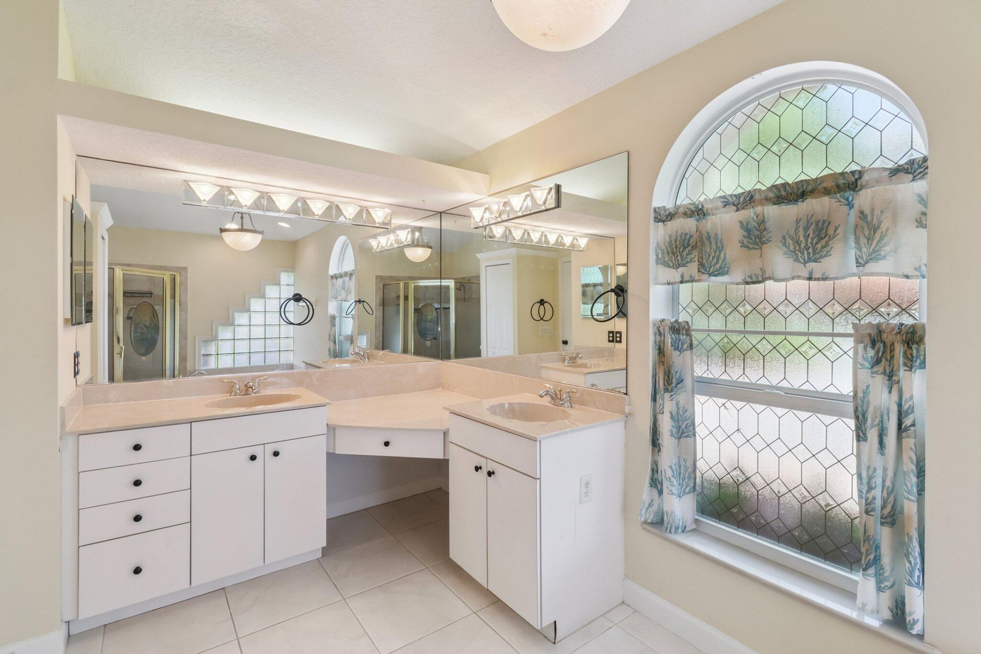 1190 SW Mirror Lake Cove, Port Saint Lucie, FL 34986 Photo