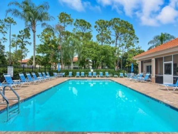 280 Robin Hood CIR, Unit 102, NAPLES, FL 34104
