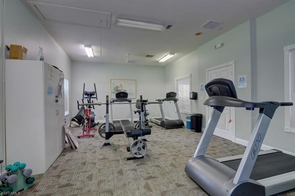 280 Robin Hood Cir, Unit 102, Naples, FL 34104 Photo