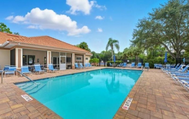 280 Robin Hood Cir, Unit 102, Naples, FL 34104 Photo