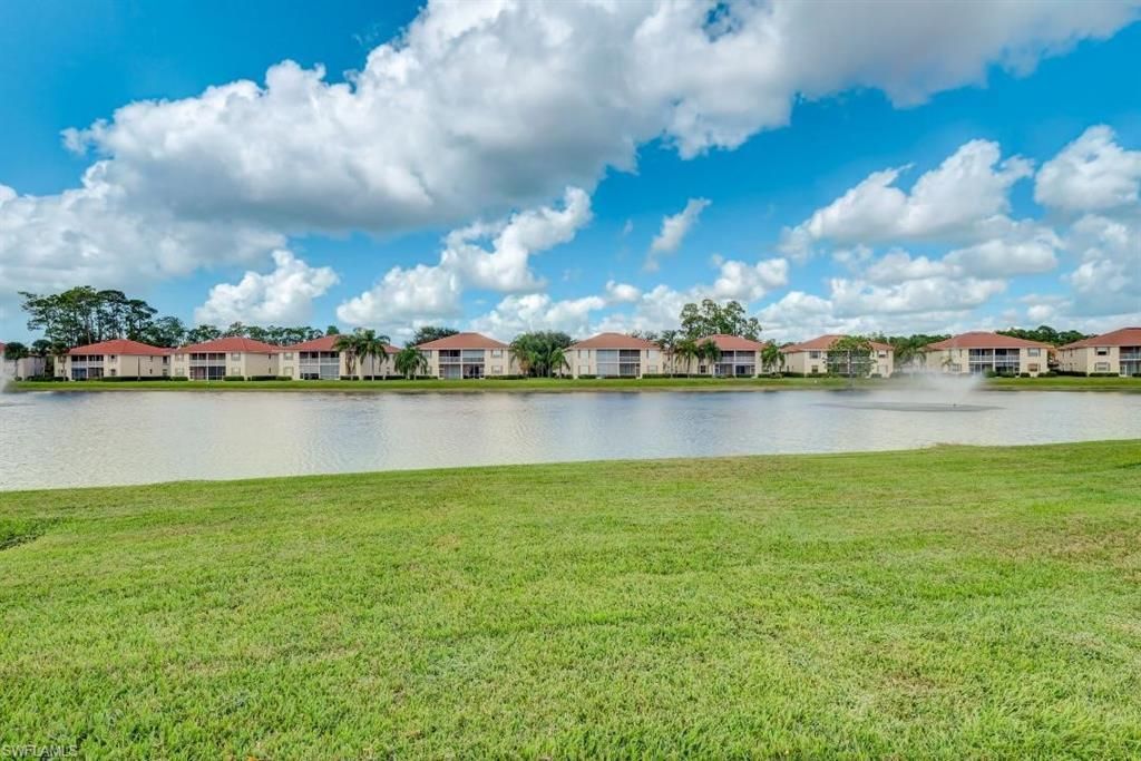 280 Robin Hood Cir, Unit 102, Naples, FL 34104 Photo