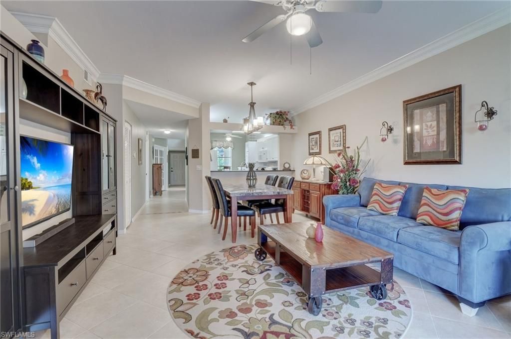 280 Robin Hood Cir, Unit 102, Naples, FL 34104 Photo